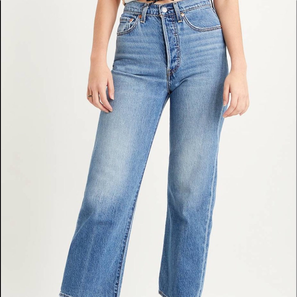 Ribcage Straight High Rise Levi’s